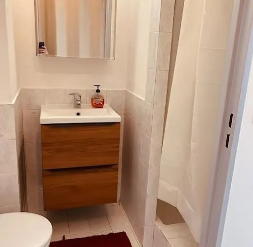 Proche Plages / Universite *